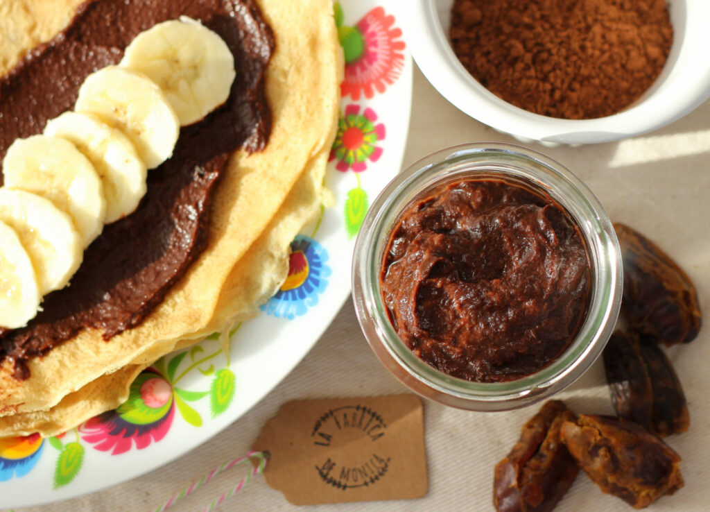 czekolada z daktyli i kakao - niby nutella
