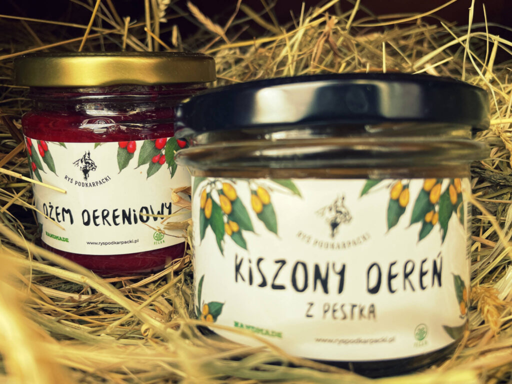 dżem dereniowy oraz kiszony dereń